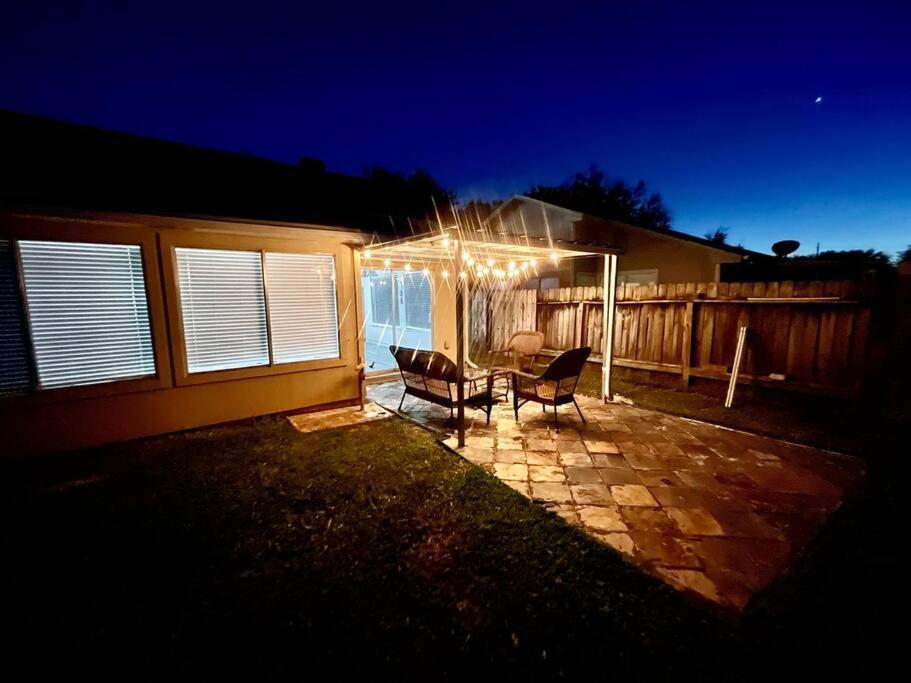 3 Bedroom Entire Home - Centrally Located In Katy, Texas Buitenkant foto