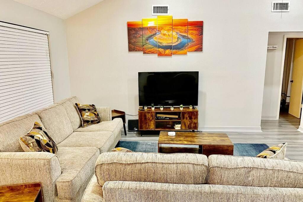 3 Bedroom Entire Home - Centrally Located In Katy, Texas Buitenkant foto